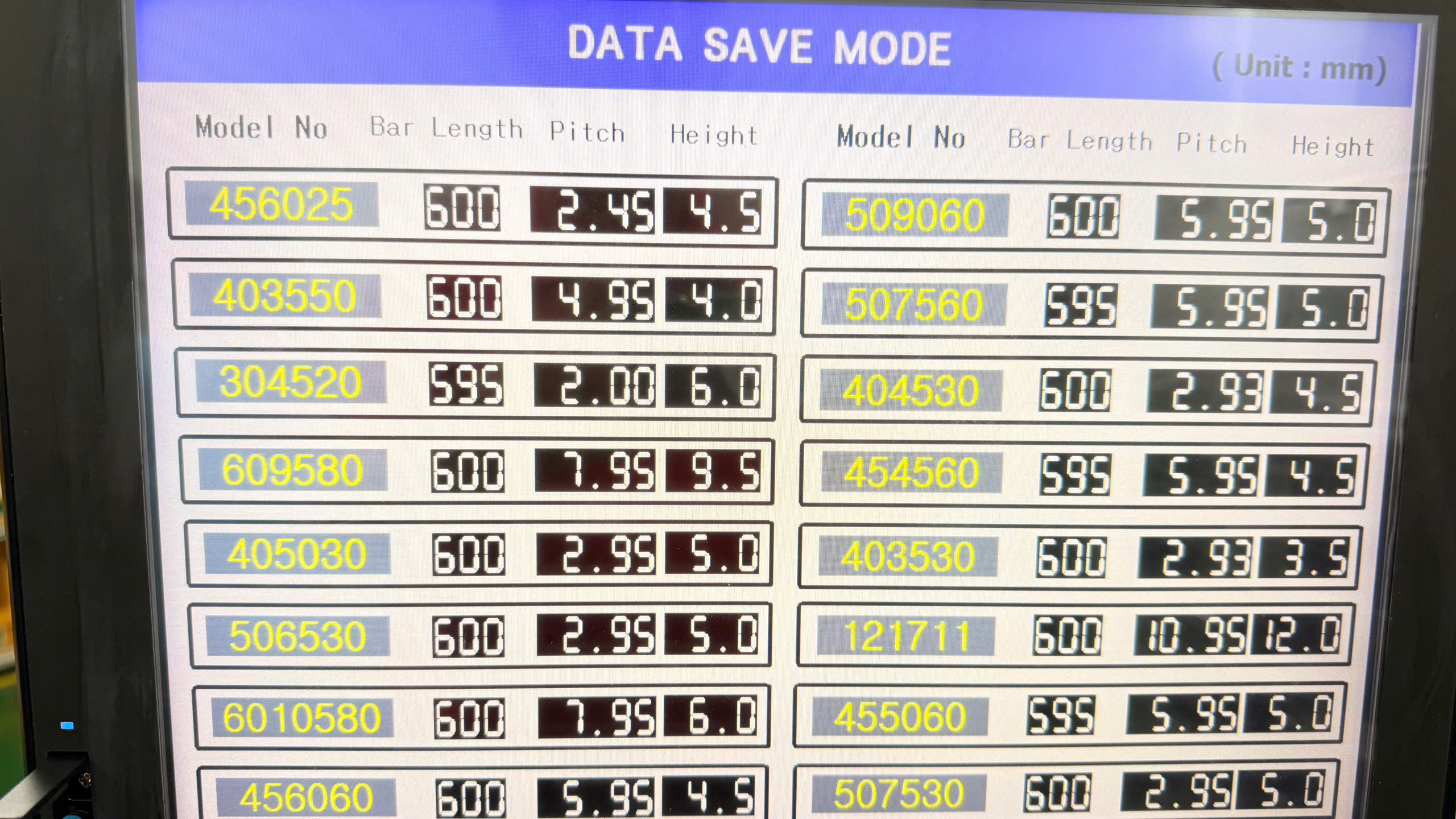Màn hình Data Save Mode lưu danh sách model trên HMI máy cắt tự động